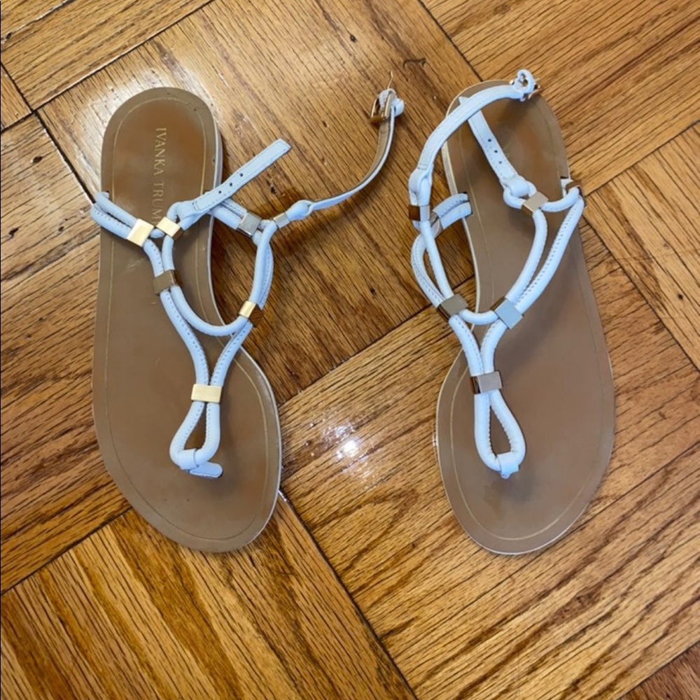 Ivanka Trump Ashanti Ivory Thong Sandal size 9